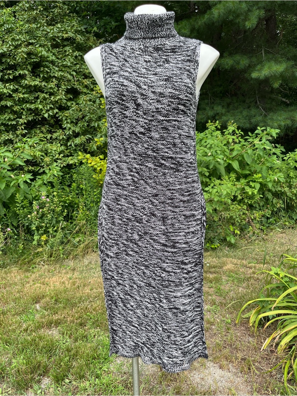 Melissa and Marley variegated black/white/gray knit dramatic slit dress sz S